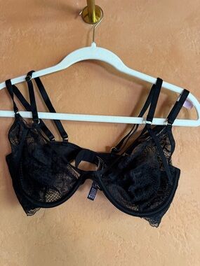 Victoria’s Secret 36D Unlined Lace Bra Strappy Underwire Black